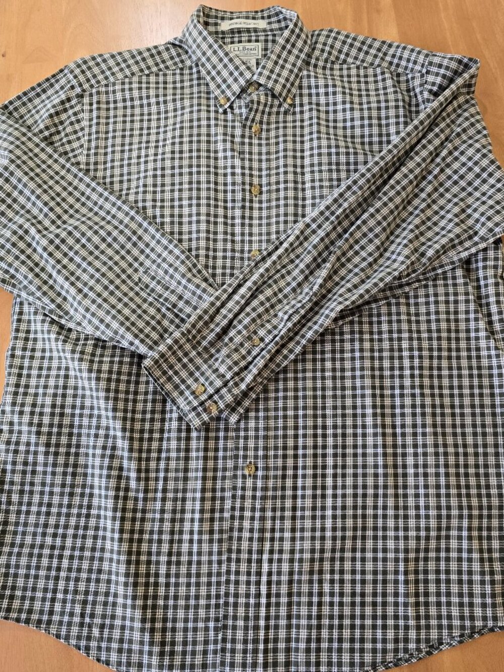 L.L. Bean Men's Wrinkle Resistant Button Up Shirt Olive Cream *Sold As Is* L-Reg